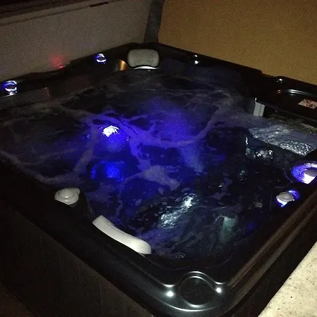 Bellina With Jacuzzi